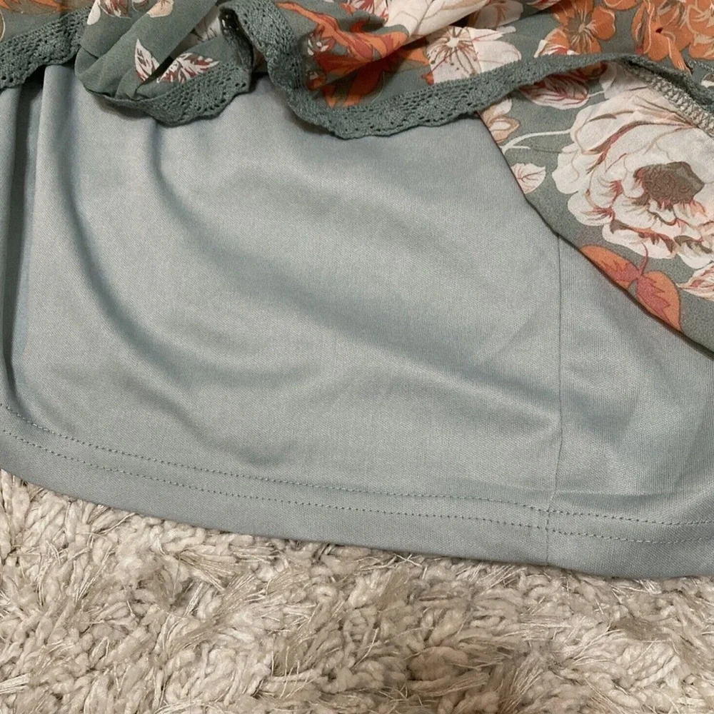 Women's Tiered Floral Sleeveless Sundress In size Small - Picture 9 of 10